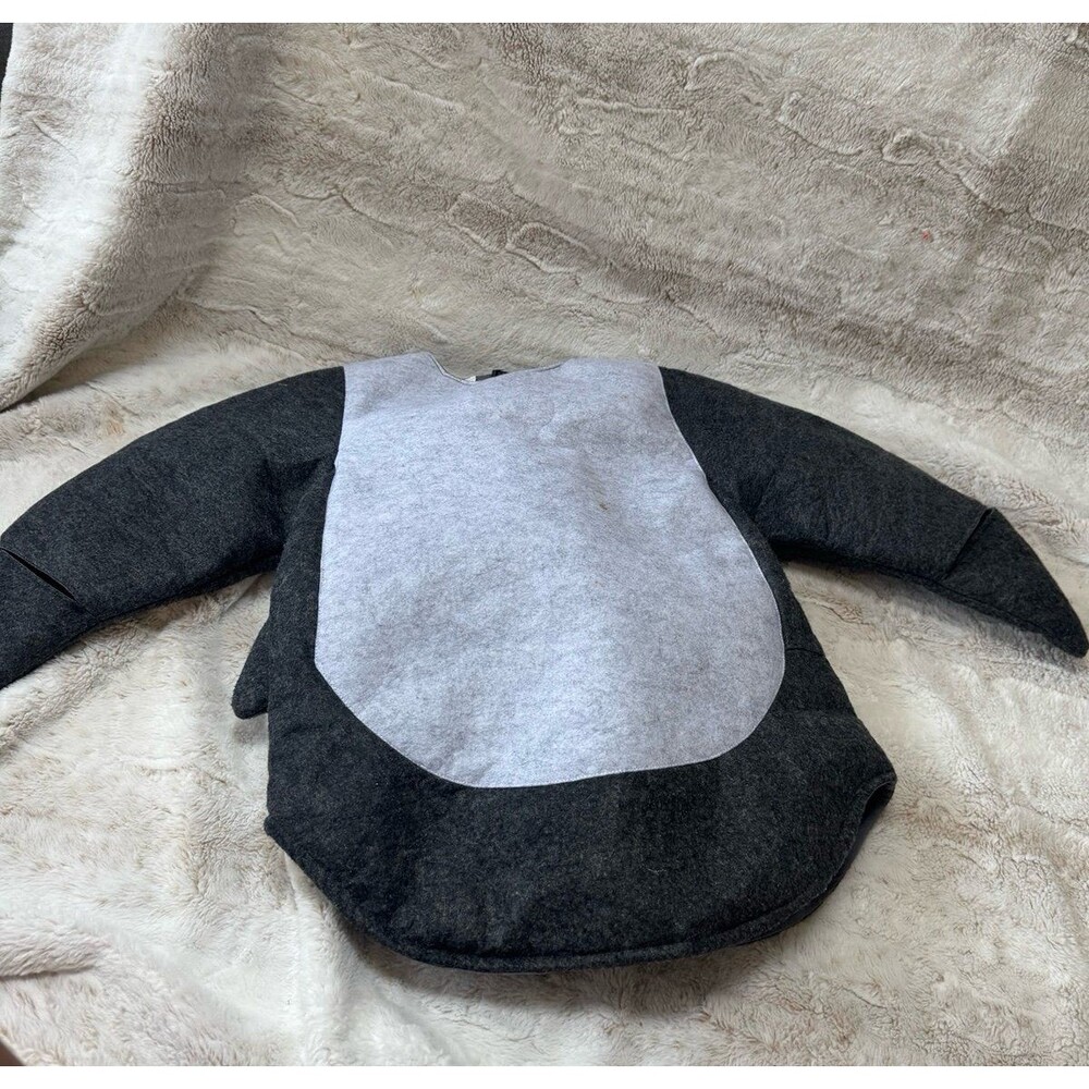 Pottery Barn Kids 2 Piece Gray Shark 3D Halloween Costume Size 7-8 - Picture 3 of 10
